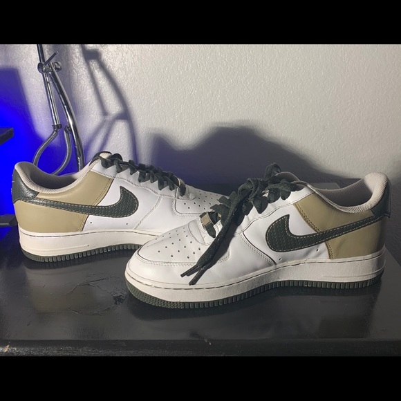 **RARE** NIKE Air Force 1 “Dark Army” - Picture 6 of 7